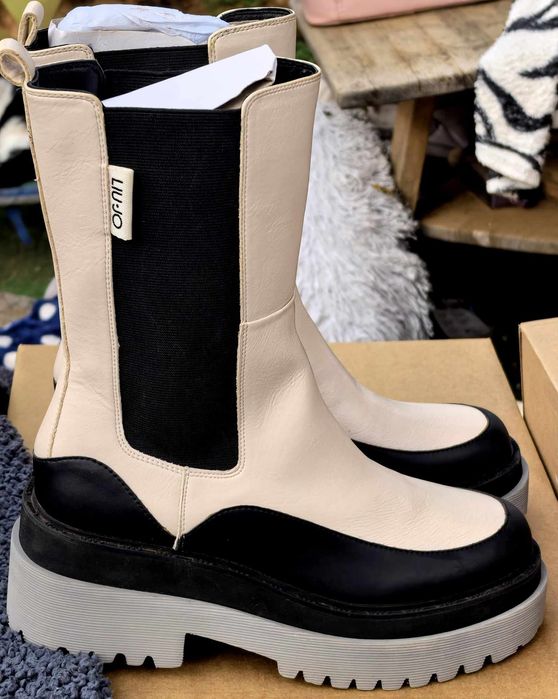 Liu Jo оригинални дамски боти челси еко кожа 39 номер