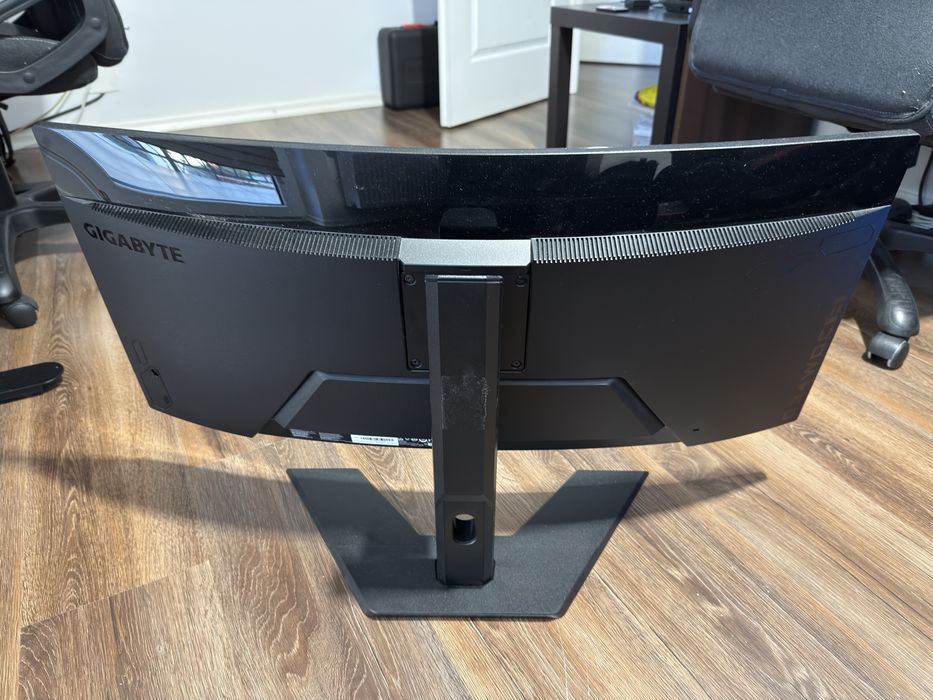 Gigabyte Ultra Wide 34 inch VA