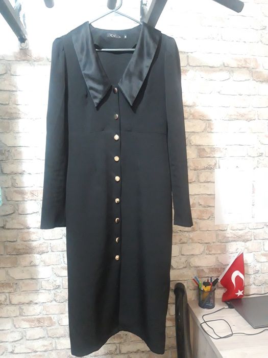 Платье для женщин