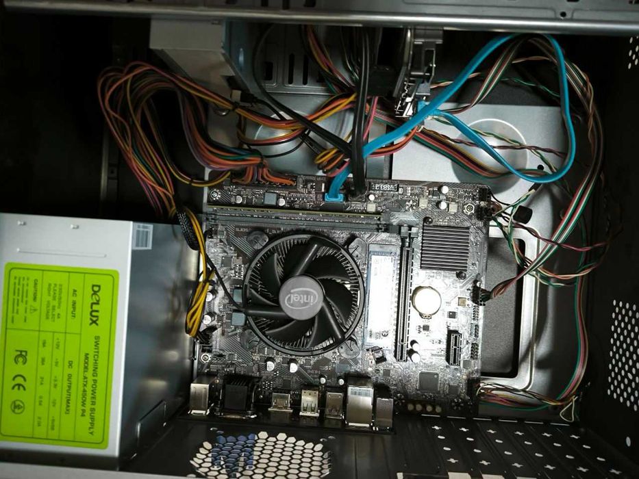 Unitate i3 10300 ,16G DDR4, 500G nv2 (HDD 2T )