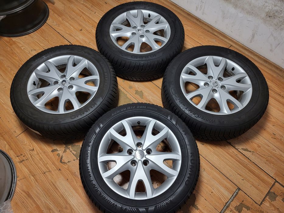Джанти 17" 5×114,3 Renault с гуми 225/60/17 Kumho зимни