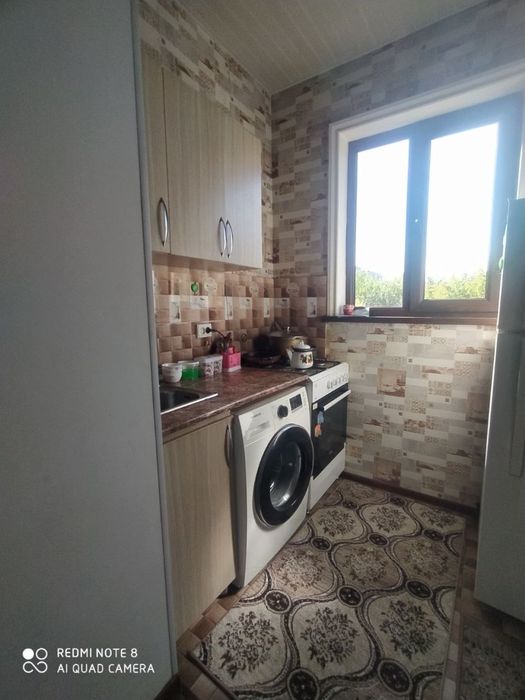 Чиланзар 23.  Срочно. Продается 1 комнатная 2 х 6 балкон