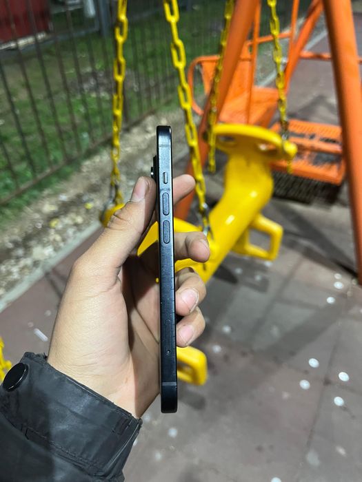 Айфон 15 без гаранти