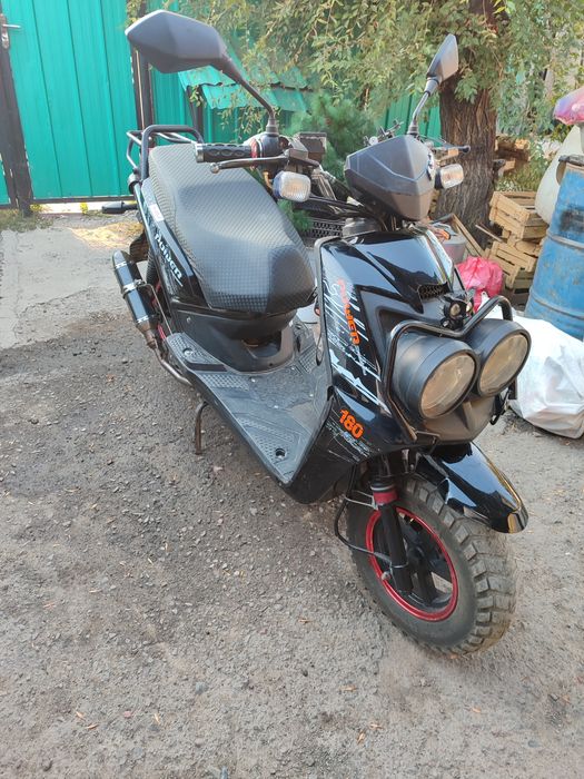 Продам скутер БУМЕР