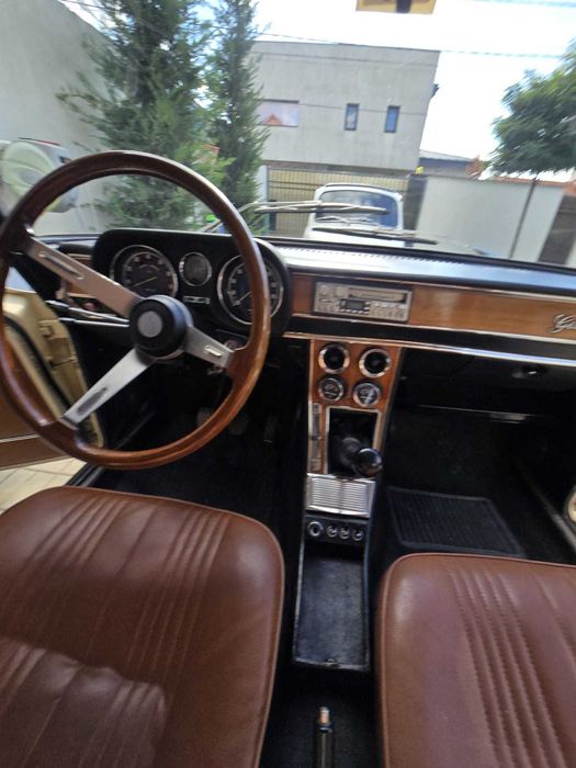 Alfa Romeo Giulia Super 1300 - An 1975 masina de Epoca –  de c