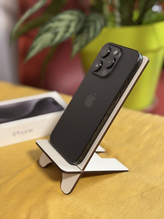 Iphone 15 pro без ремонта акум 89%