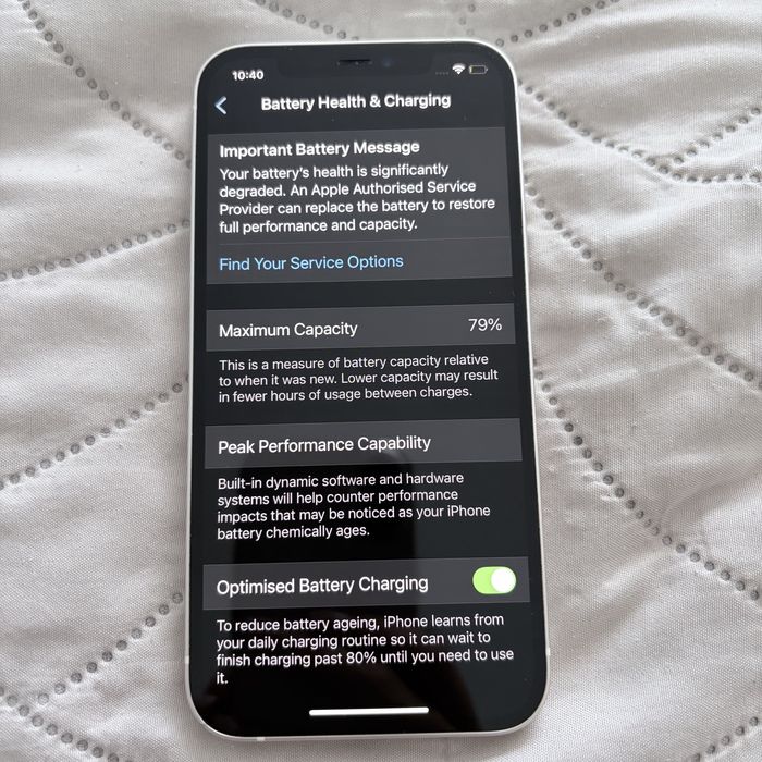 Iphone 12/ 64 GB