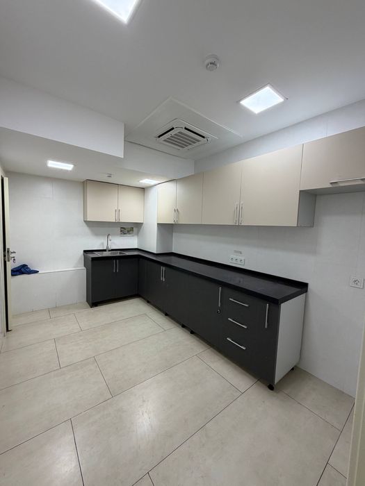 Срочно аренда офис Метро Айбек 24/7 Доступ 600 кв м