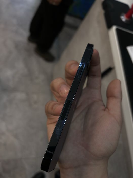 Айфон 12 про / Телефон