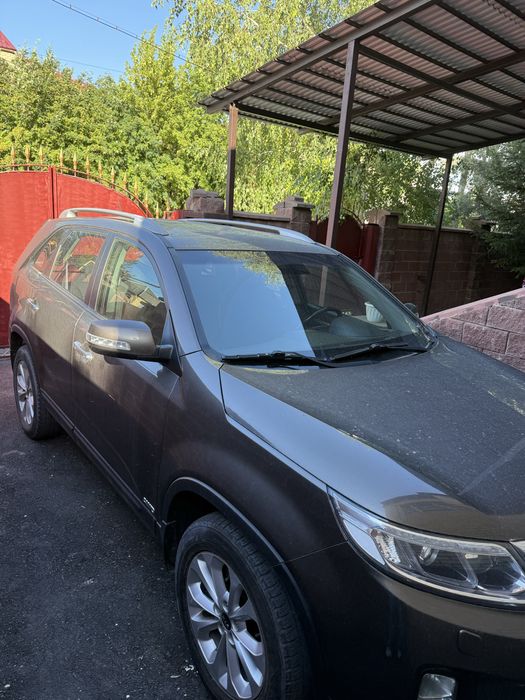 продам Kia Sorento 2014 года