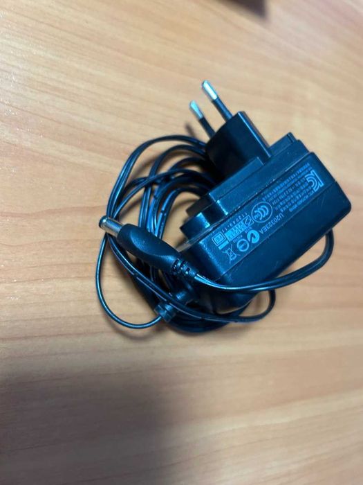 продаю ВНЕШНИЙ ЖЕСТКИЙ ДИСК на 3ТБ большая флешка!