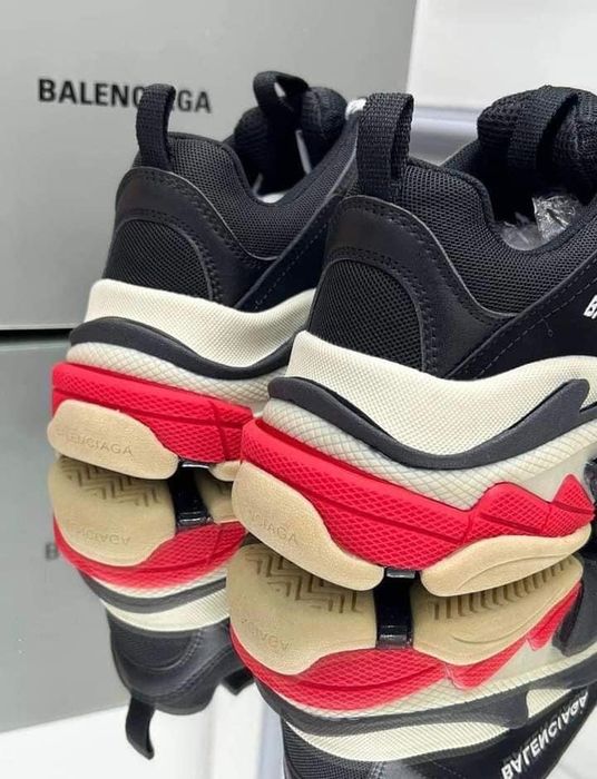 Balenciaga triple s negru