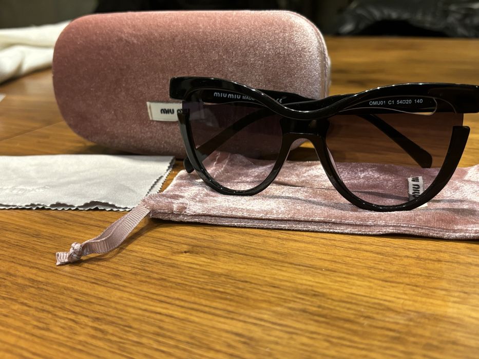 Дамски слънчеви очила Miu-Miu