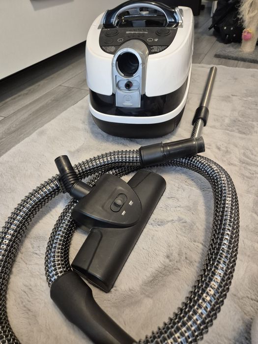 Vand aspirator cu spălare BOSCH