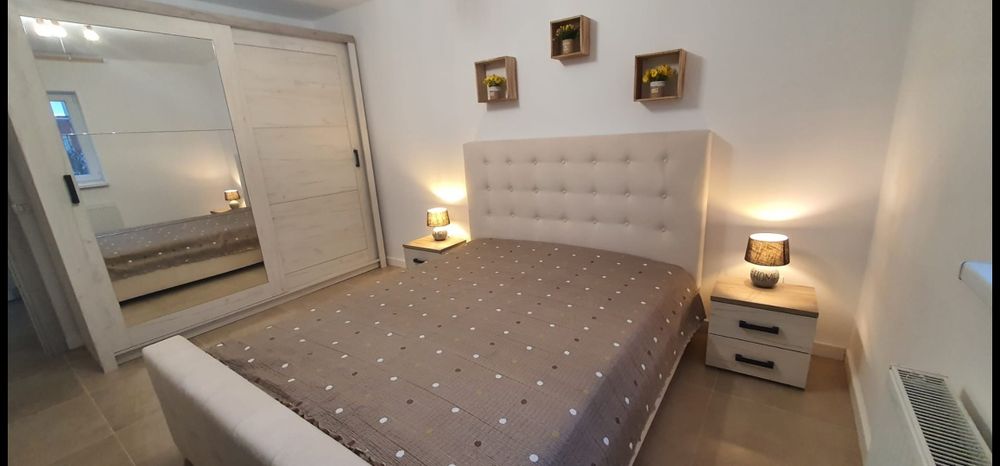 Inchiriez apartament