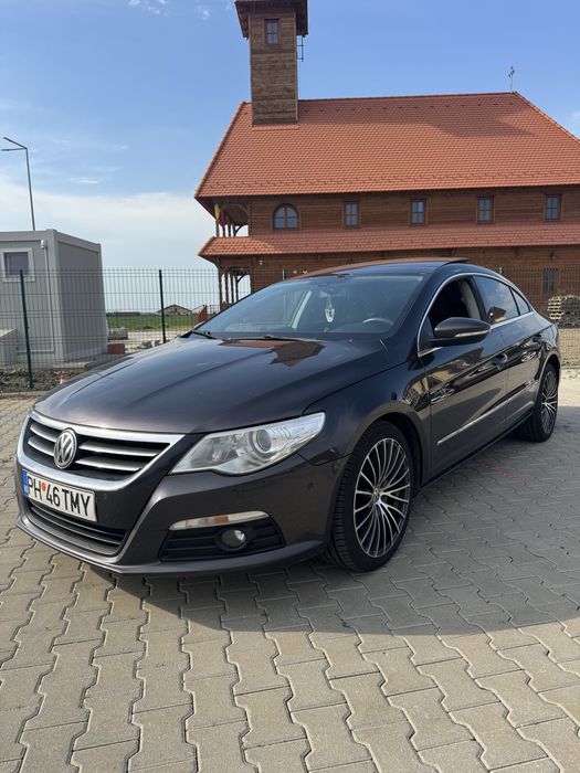 VOLKSWAGEN Passat CC 2011