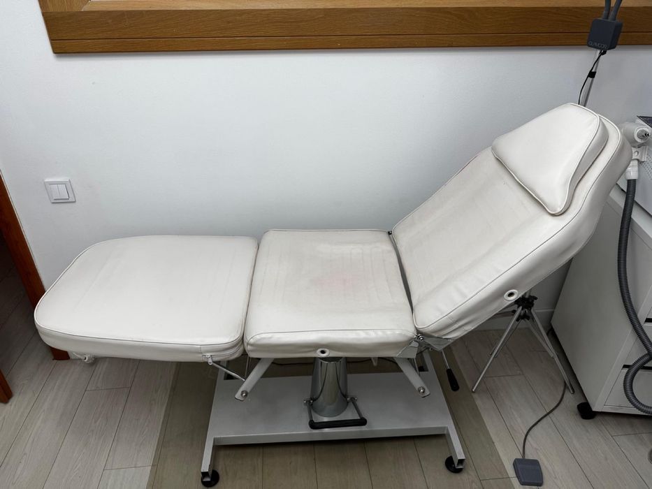 Pat hidraulic pentru cosmetica