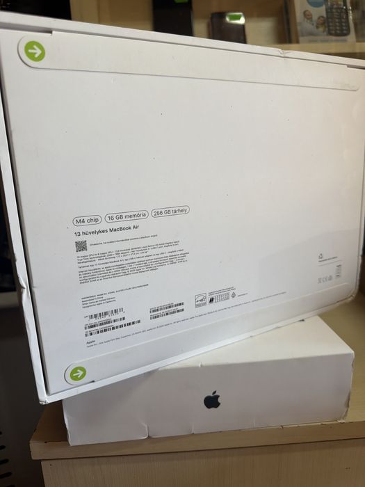 Laptop APPLE MacBook Air 13 mc6t4ro/a, Apple M4, 13.6" Retina Display, 16GB, SSD 256GB, 8-core GPU