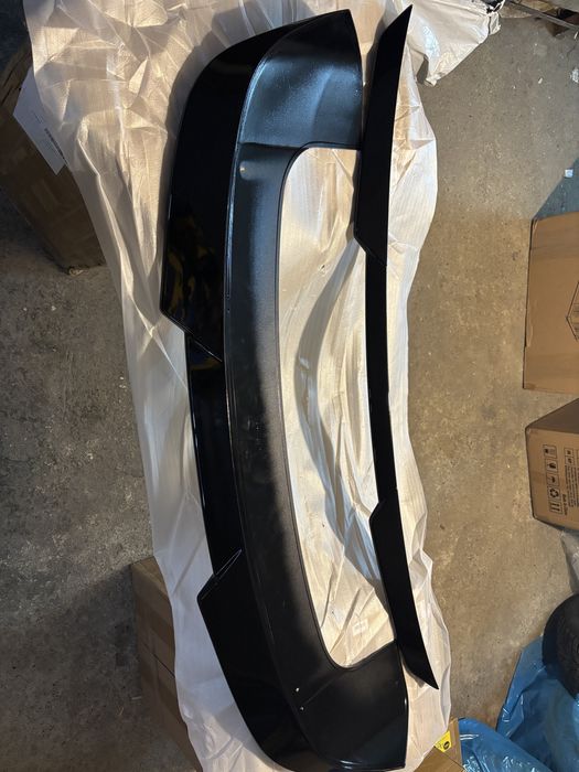 Лип спойлер за багажник и таван БМВ Е70 Х5