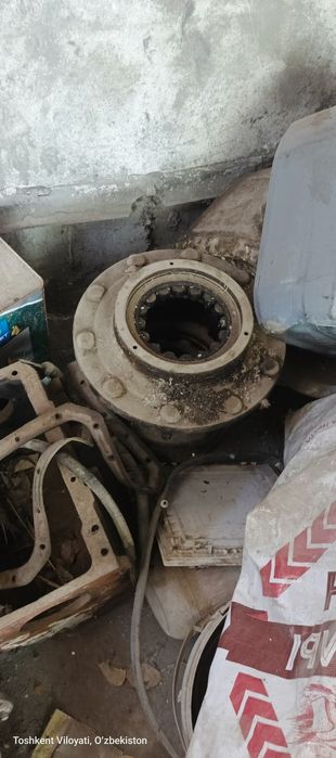 Moʻst ikars laz zapchaslar bilan