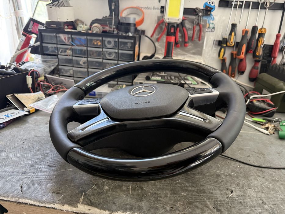 Волан мерцедес амг