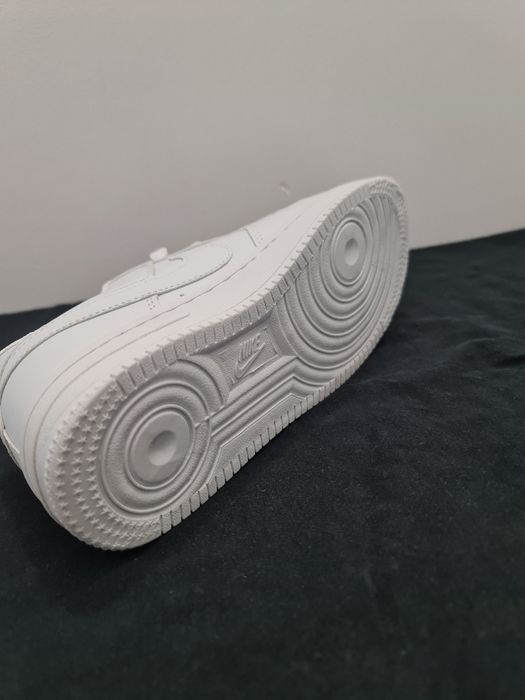 Adidași Air force 1 albi