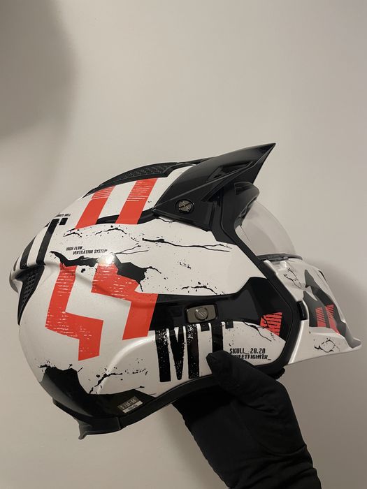 Casca barbie detasabila MT streetfighter