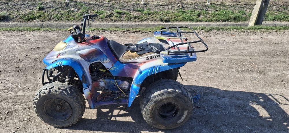 Vand atv de 180 citiți descrierea