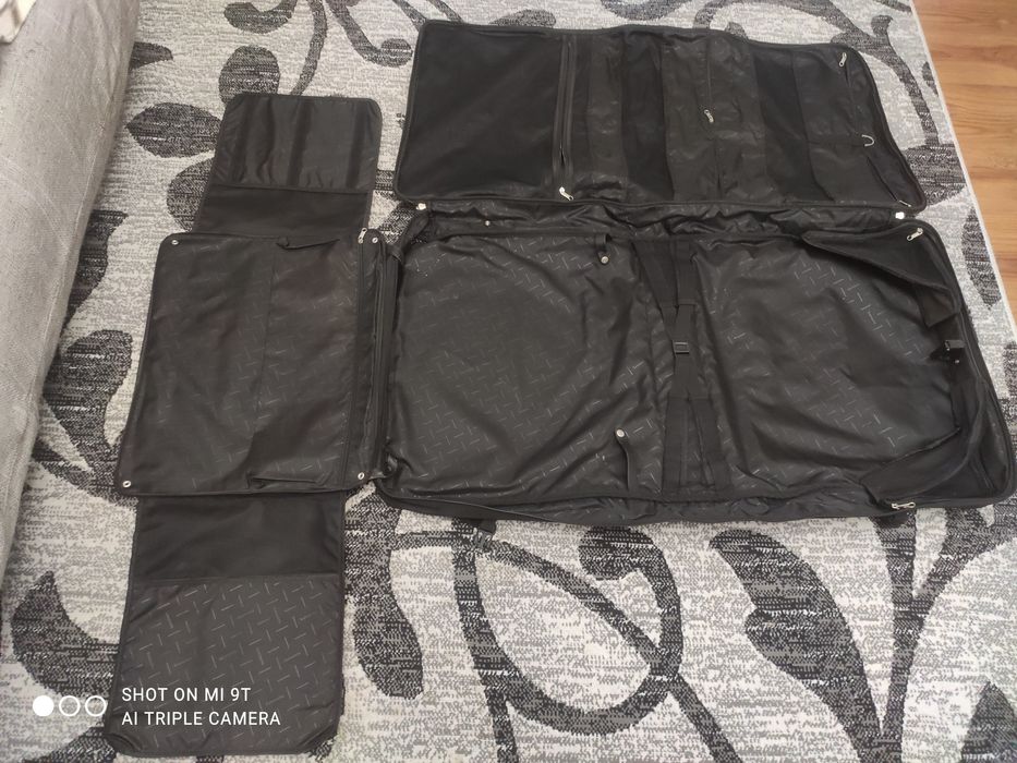 Сумка чехол - чемодан для костюма