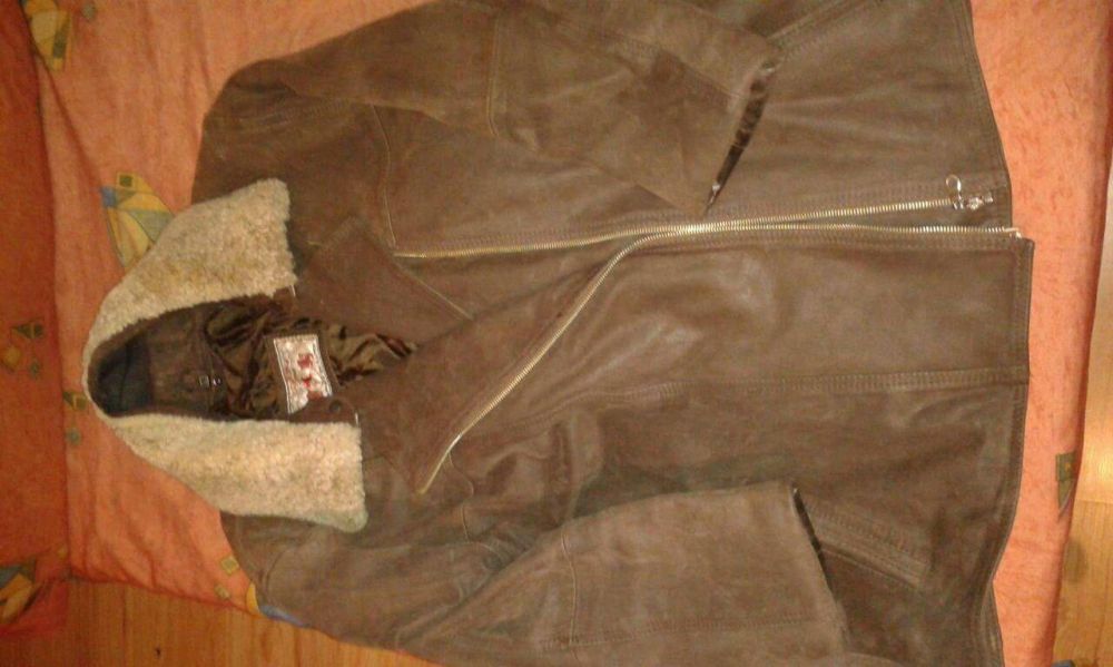 Дамско кожено яке