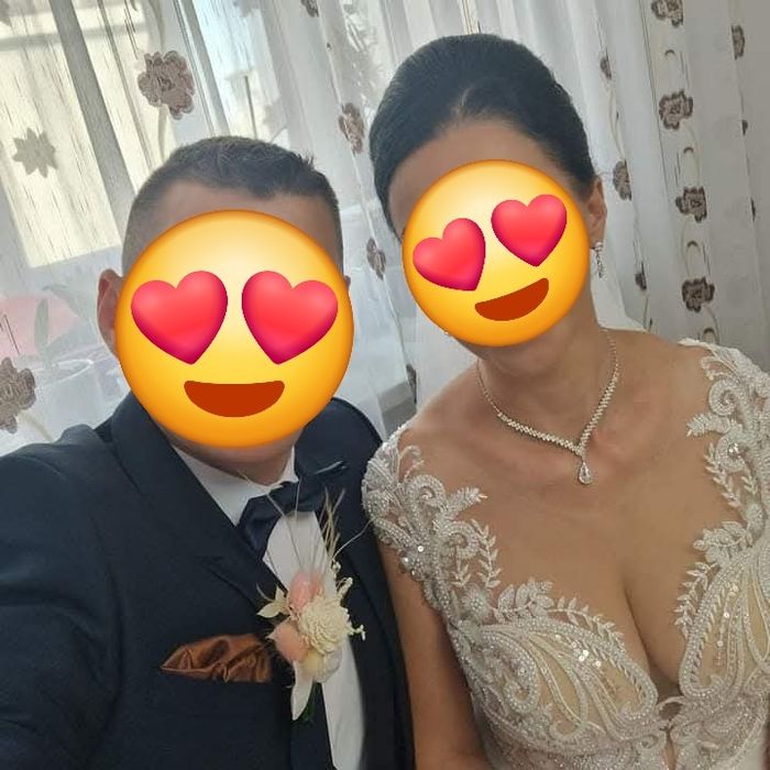 Rochie mireasa cu voal si cerc