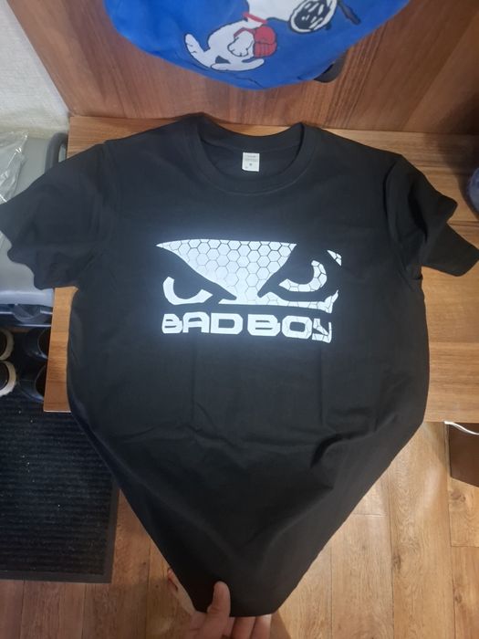 Футболка новая (примерял)