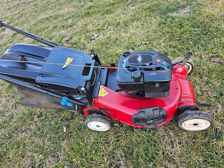 СамоХодна Косачка TORO 5,5.к.с./Мулчира. Перфектна.