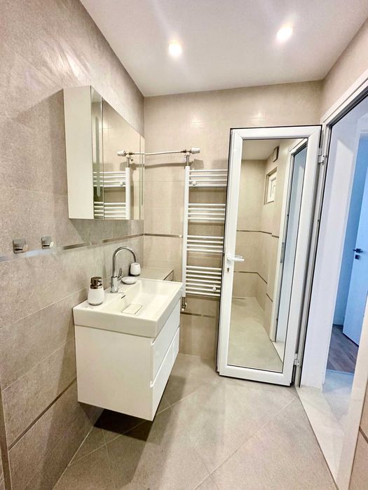 Дава се под наем Тристаен апартамент в София, Лозенец - 116 кв.м за 2200 € - Снимка #14