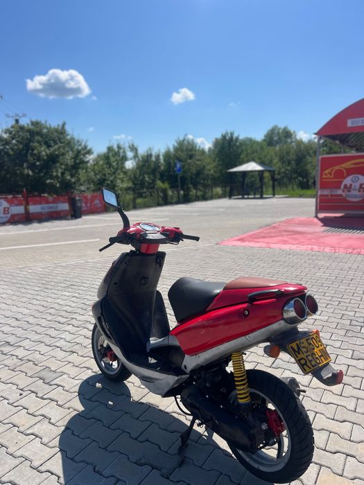 Scuter Aprilia SR50