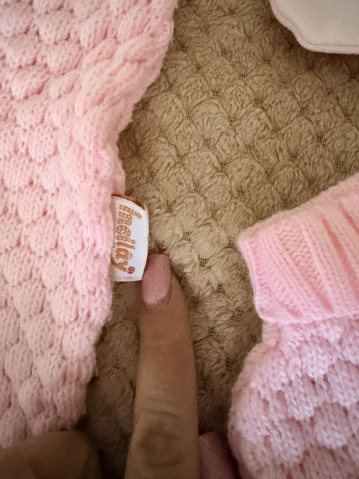 Продам детский комбинезон на весну