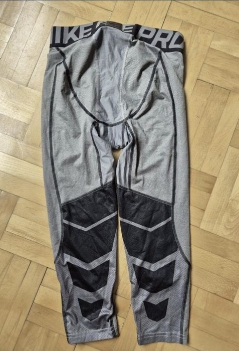Pantaloni Compresie Bărbați Nike Pro - Performanță și Suport - S
