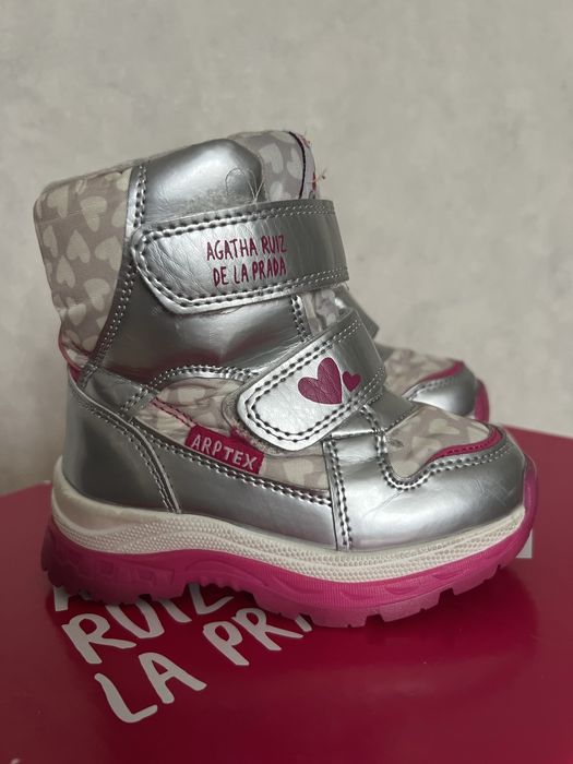 Зимняя детская обувь на девочку