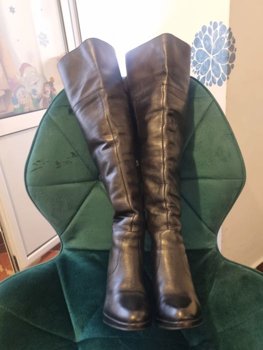 Cizme lungi peste genunchi din piele nr 35