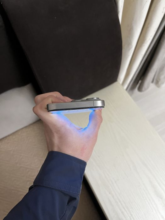 Продам айфон 15 про