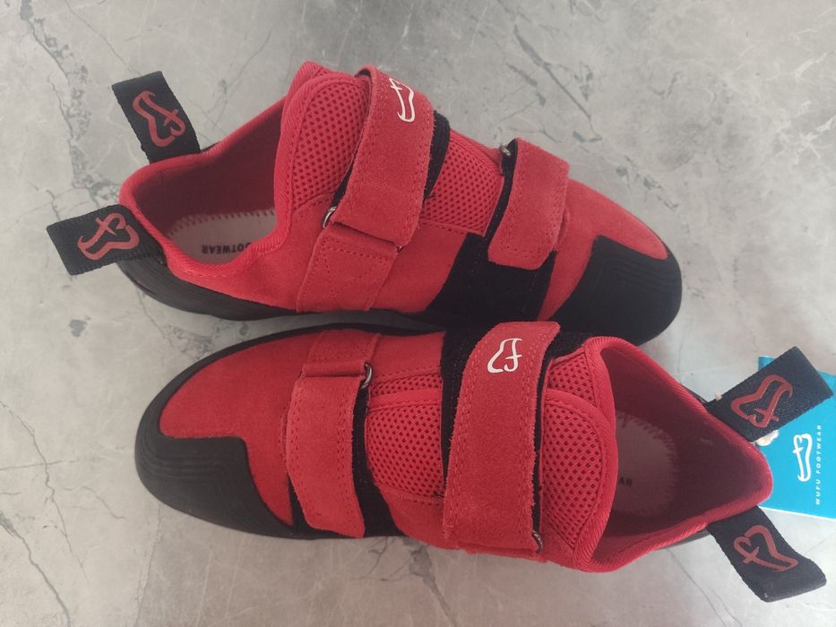 Обувь для скалодрома. Размер 40