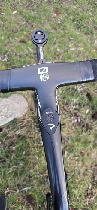 Pinarello X3 marimea 53  Shimano 105 Di2 2x12 + DT Swiss PRC 1400 Carb