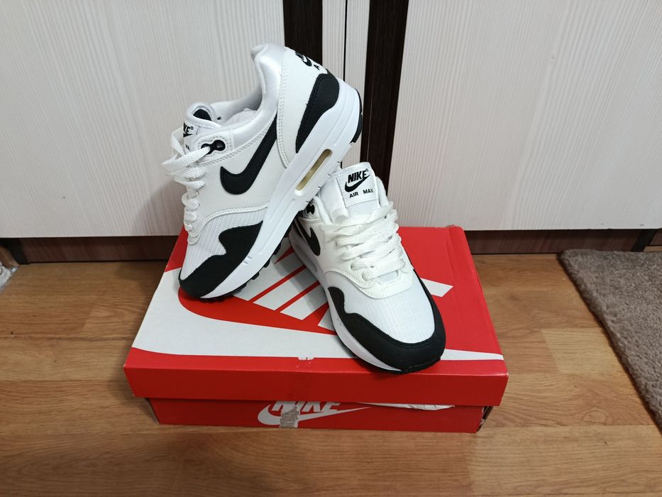 Sneakersi Nike Air Max 1
