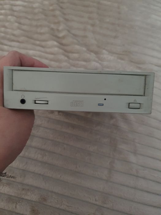 CD-ROM Goldstar.