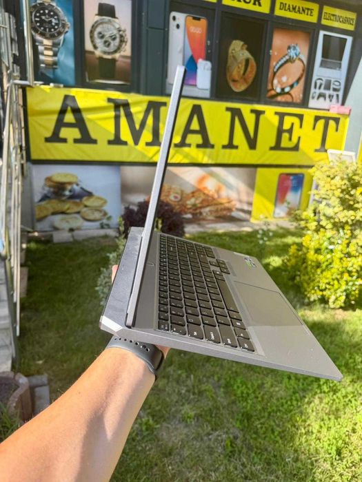 Laptop Gaming LENOVO LOQ 15.6"/AMD Ryzen 5 /12GB DDR5 /512GB SSD / Garantie 12.2028 - NOU
