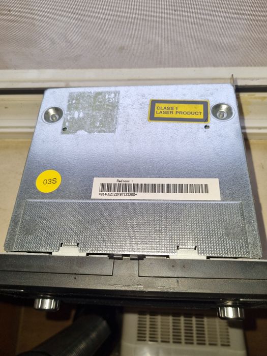 Оригинално CD с радио за голф 5
Доста запазено и работещо.