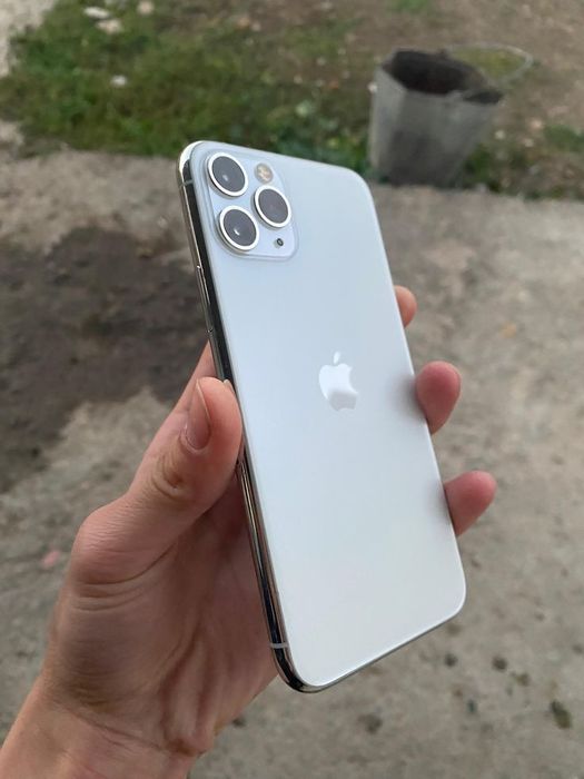 iPhone 11 pro В очень хорошем состоянии