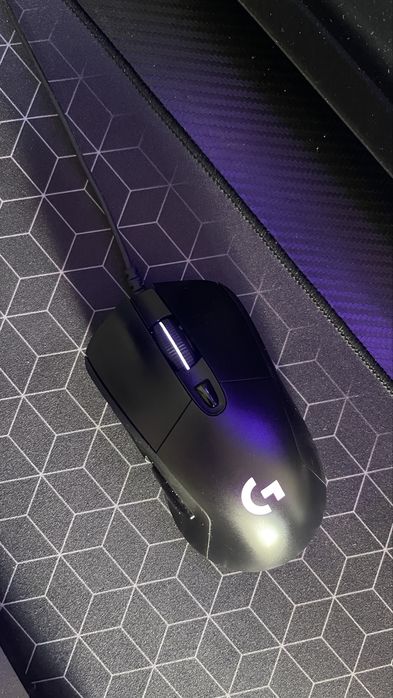 Mouse logitech g 403 hero