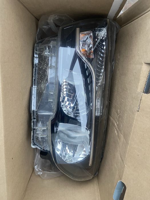 Фара левая на Vesta