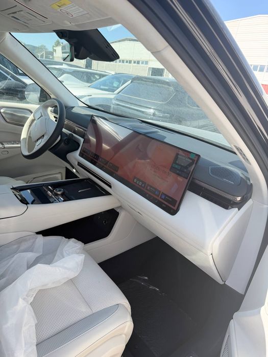 Lynk&Co 900 Ультра 2.0Т 2025